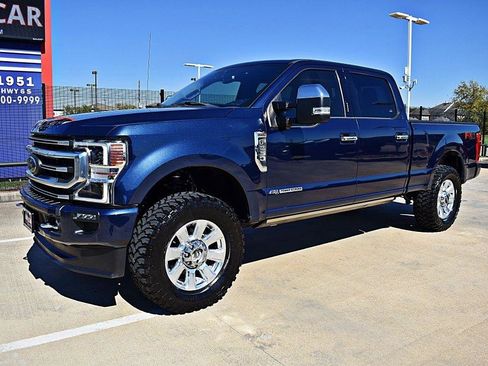 Used 2020 Ford F250 Platinum w/ FX4 Off-Road Package AWD/4WD image 12
