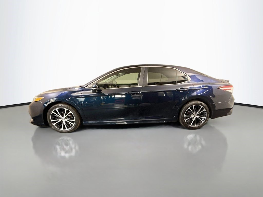 Used 2020 Toyota Camry SE FWD image 6