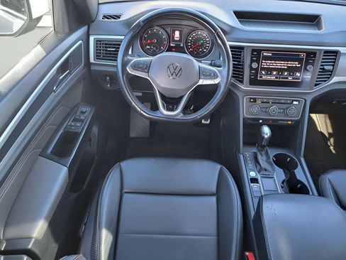 Used 2021 Volkswagen Atlas Cross Sport SE FWD image 13