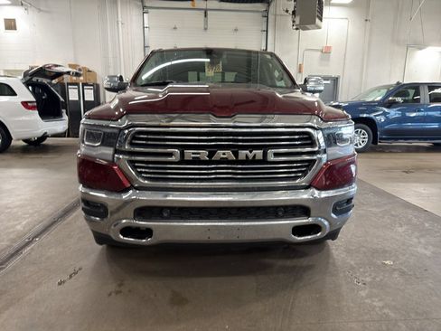Used 2019 RAM 1500 Laramie AWD/4WD image 2