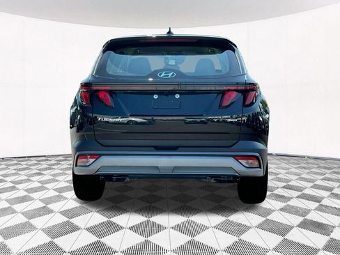 New 2025 Hyundai Tucson SE image 9