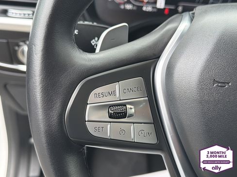 Used 2025 BMW X4 xDrive30i AWD/4WD image 17