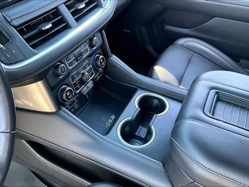 Used 2021 Chevrolet Tahoe Z71 image 14