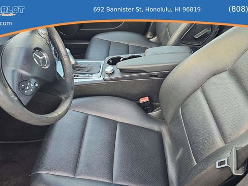 Used 2010 Mercedes-Benz C 300 Sedan w/ Dynamic Handling Pkg image 18