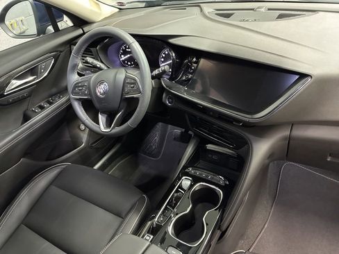 Used 2023 Buick Envision Essence image 9