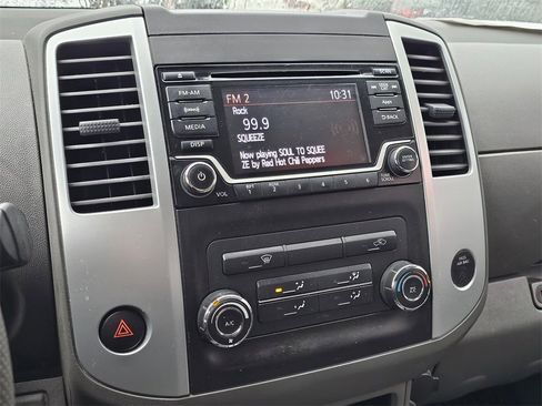 Used 2016 Nissan Frontier SV image 23