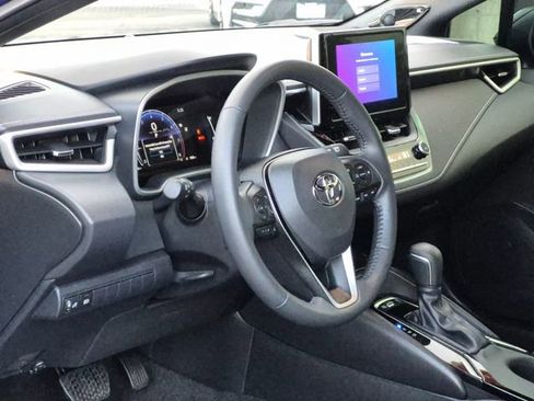 Used 2025 Toyota Corolla XSE image 9