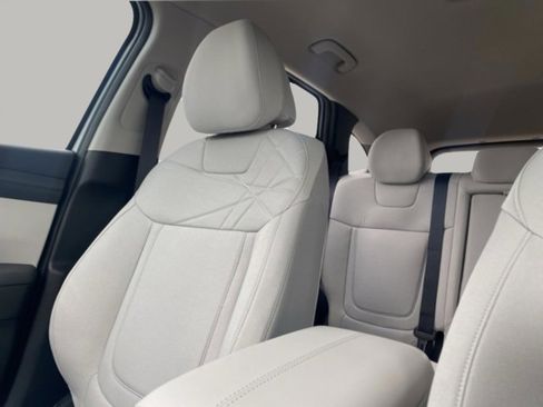 New 2026 Hyundai Tucson SE image 22