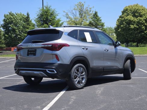 Used 2023 Kia Seltos S w/ Navigation Package FWD image 19