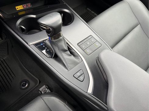 Certified 2024 Lexus UX 250h AWD w/ Premium Package image 18