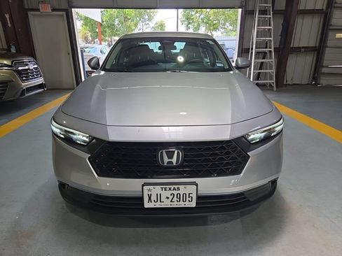 Used 2025 Honda Accord LX image 7