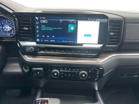 Used 2022 Chevrolet Silverado 1500 LT Trail Boss w/ LT Trail Boss Premium Package image 12