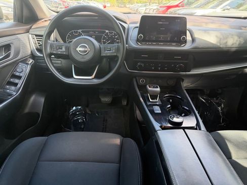 Used 2023 Nissan Rogue S image 14
