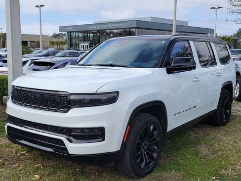 Used 2023 Jeep Grand Wagoneer Series II image 1