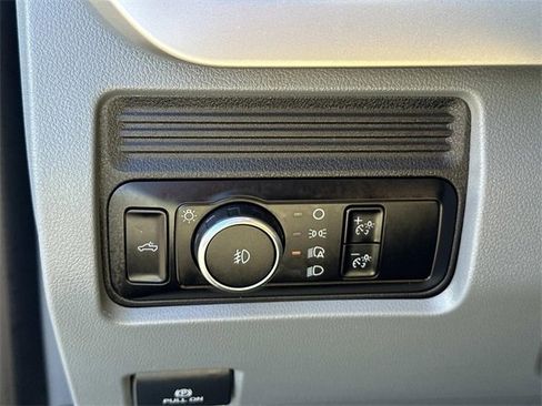 Used 2025 Ford F350 XL w/ FX4 Off-Road Package image 18