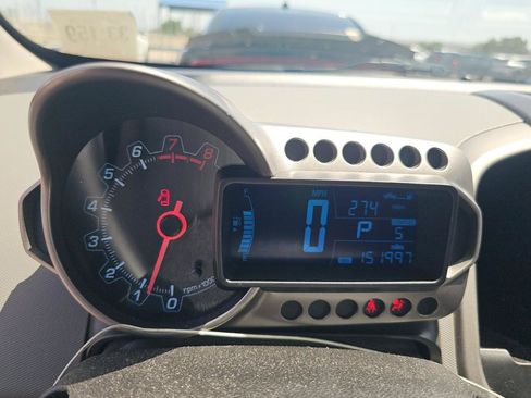 Used 2014 Chevrolet Sonic LT FWD image 10