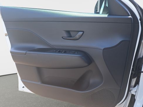 Used 2024 Hyundai Kona SEL w/ Convenience Package FWD image 25