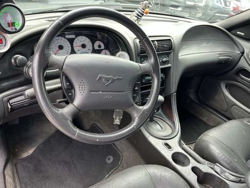 Used 2004 Ford Mustang GT RWD image 12