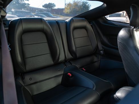 Used 2017 Ford Mustang GT Premium w/ GT Performance Package image 33