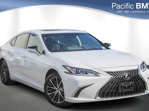 Used 2025 Lexus ES 350 w/ Premium Package image 1