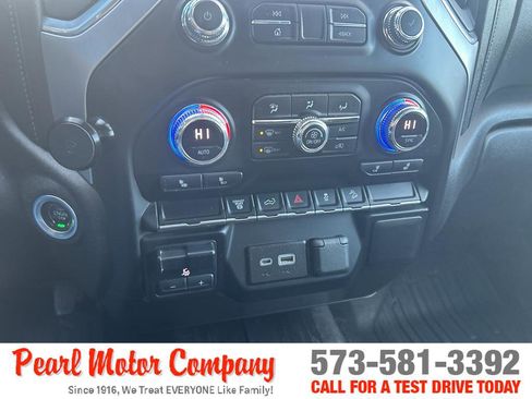 Used 2021 GMC Sierra 3500 SLE w/ SLE Value Package image 19