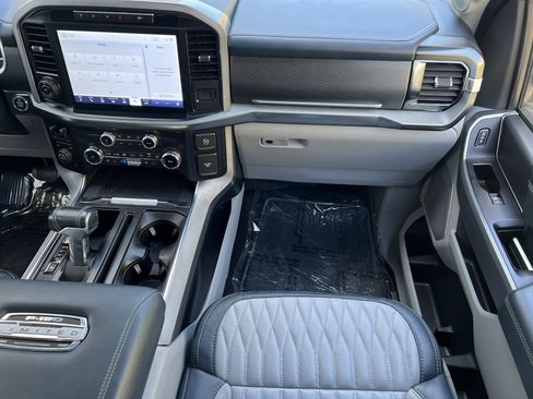 Used 2022 Ford F150 Limited image 31