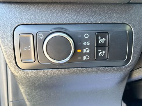 Used 2024 Ford Escape ST-Line w/ Tech Pack #1 AWD/4WD image 17