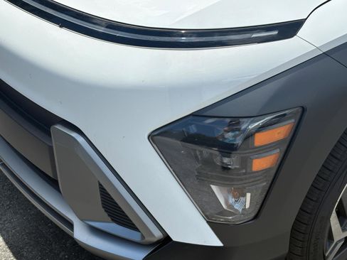 Used 2026 Hyundai Kona SEL Premium FWD image 13