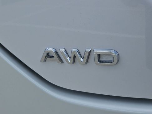 Used 2023 Honda Pilot EX-L image 11