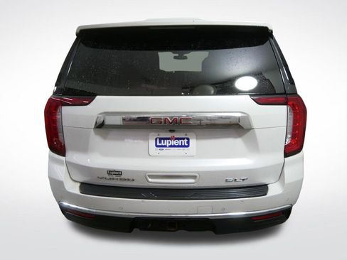 Used 2021 GMC Yukon SLT w/ SLT Premium Package AWD/4WD image 4