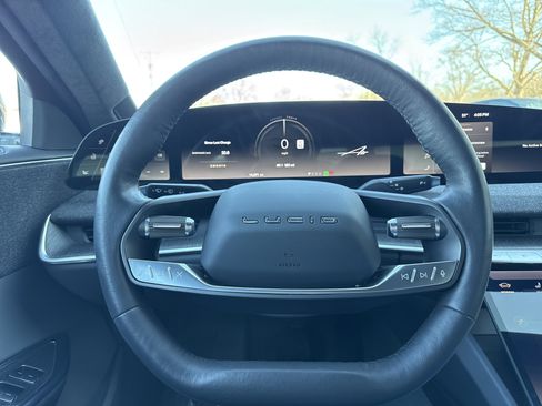 Used 2024 Lucid Air Touring image 31