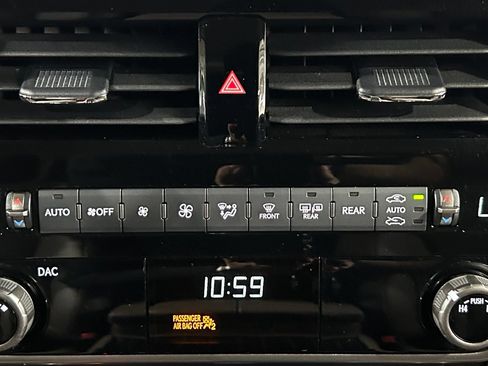 Used 2023 Lexus GX 460 Premium AWD/4WD image 93