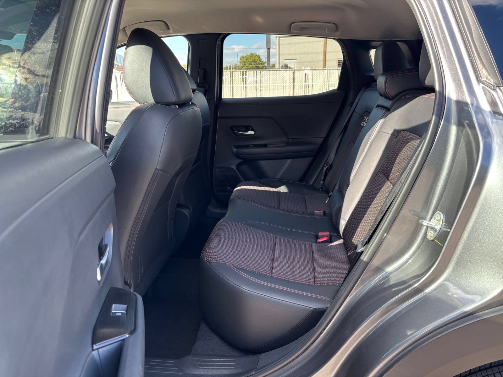 Used 2026 Nissan Kicks SR FWD image 24