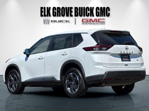 Used 2024 Nissan Rogue SV FWD image 6