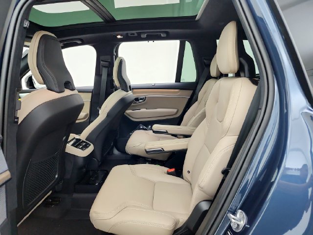 New 2027 Volvo XC90 B6 Ultra AWD/4WD image 28