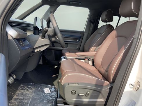 New 2025 Volkswagen ID. Buzz Pro S image 9
