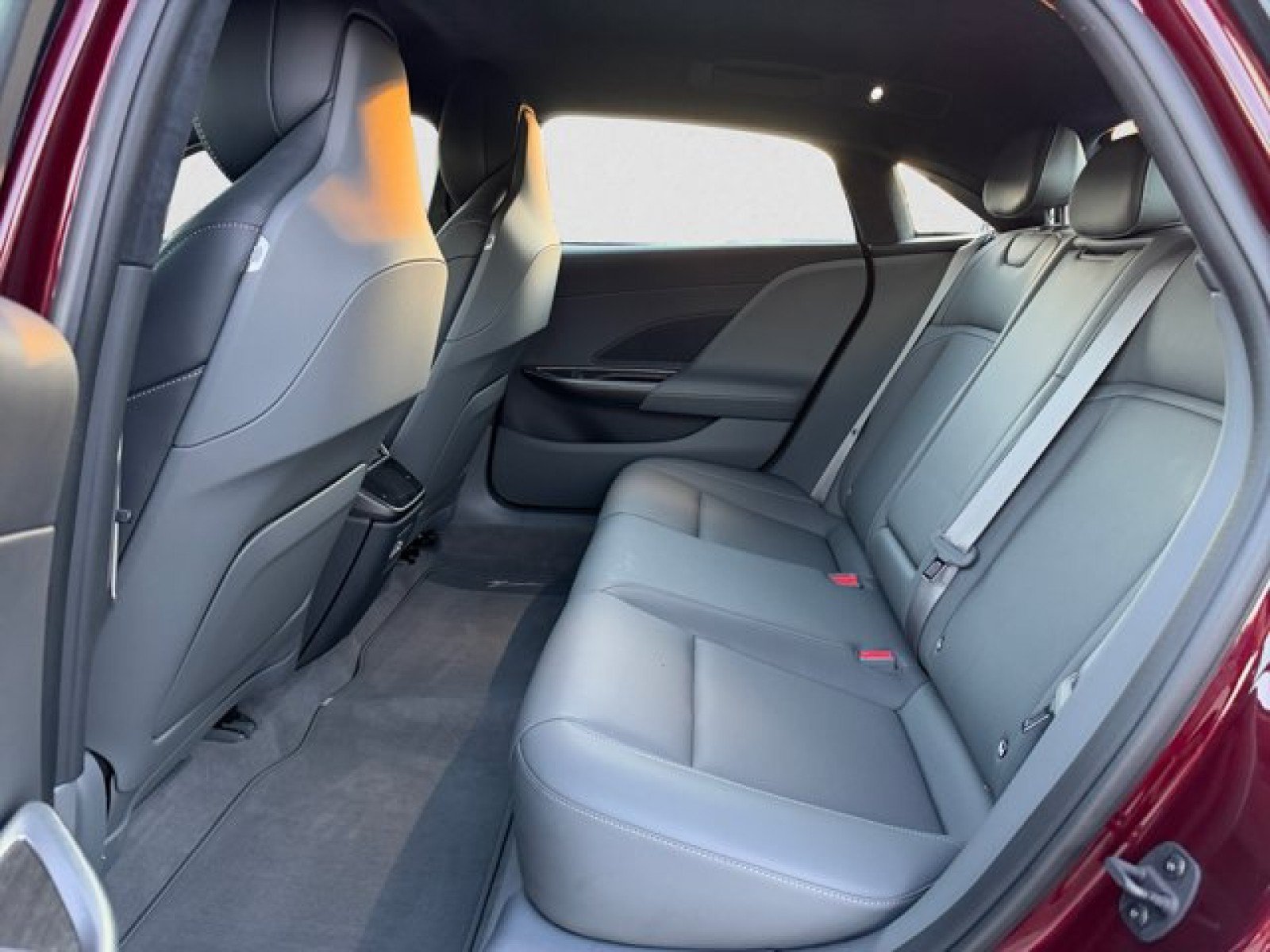 Used 2024 Lucid Air Touring AWD/4WD image 18