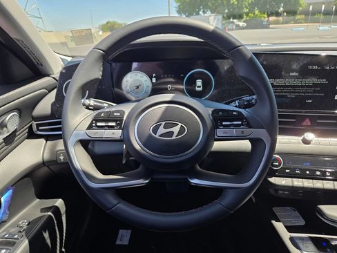 New 2026 Hyundai Elantra Limited FWD image 13