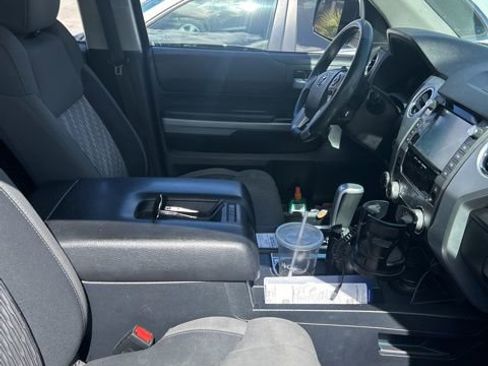 Used 2020 Toyota Tundra SR5 w/ TRD Off-Road Package image 17