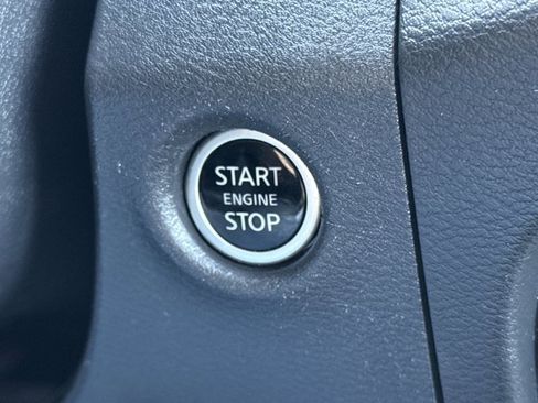 Certified 2024 Nissan Frontier SV image 21