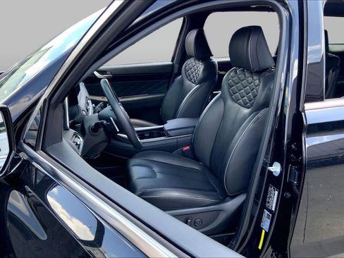 Used 2022 Hyundai Palisade Calligraphy w/ Cargo Package FWD image 8