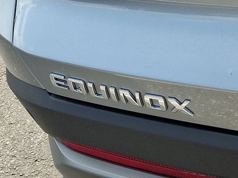 New 2027 Chevrolet Equinox LT FWD image 11