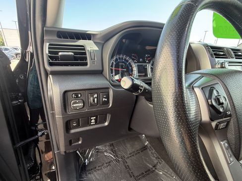 Used 2014 Toyota 4Runner Limited w/ Convenience Package AWD/4WD image 26