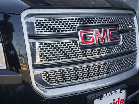 Used 2016 GMC Acadia Denali image 16