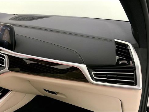 Used 2020 BMW X5 xDrive40i w/ Executive Package AWD/4WD image 23