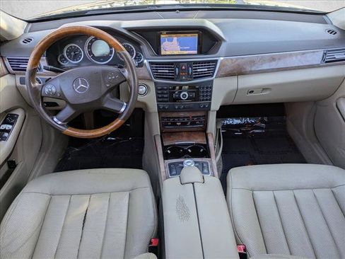 Used 2010 Mercedes-Benz E 550 Sedan image 18
