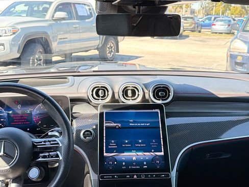 Used 2025 Mercedes-Benz GLC 43 AMG 4MATIC image 20