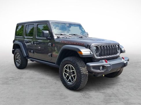 Used 2024 Jeep Wrangler Unlimited Rubicon AWD/4WD image 7