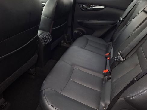 Used 2018 Nissan Rogue Sport SL w/ SL Premium Package AWD/4WD image 12