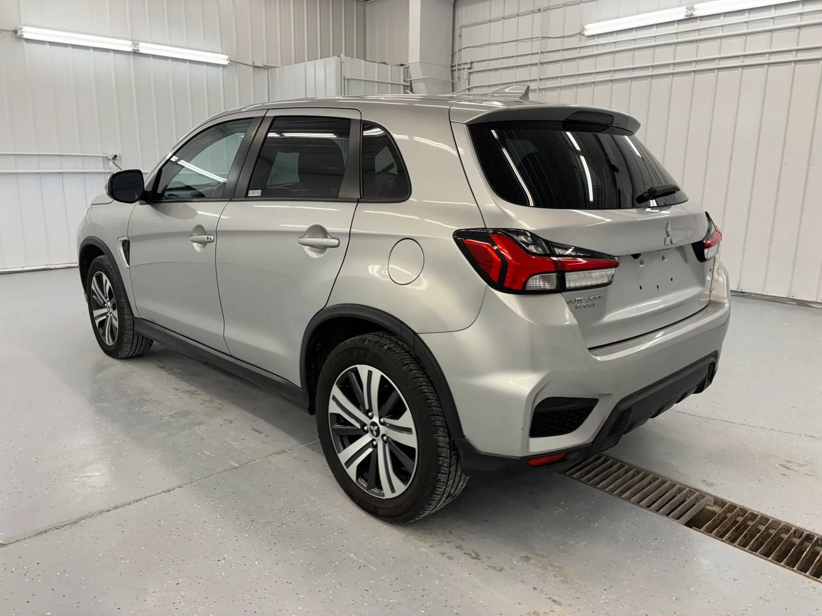 Used 2021 Mitsubishi Outlander Sport SE AWD/4WD image 6